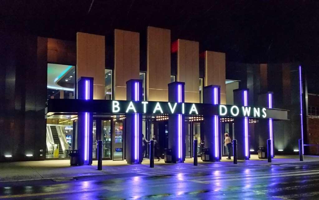 Hotel At Batavia Downs Екстер'єр фото